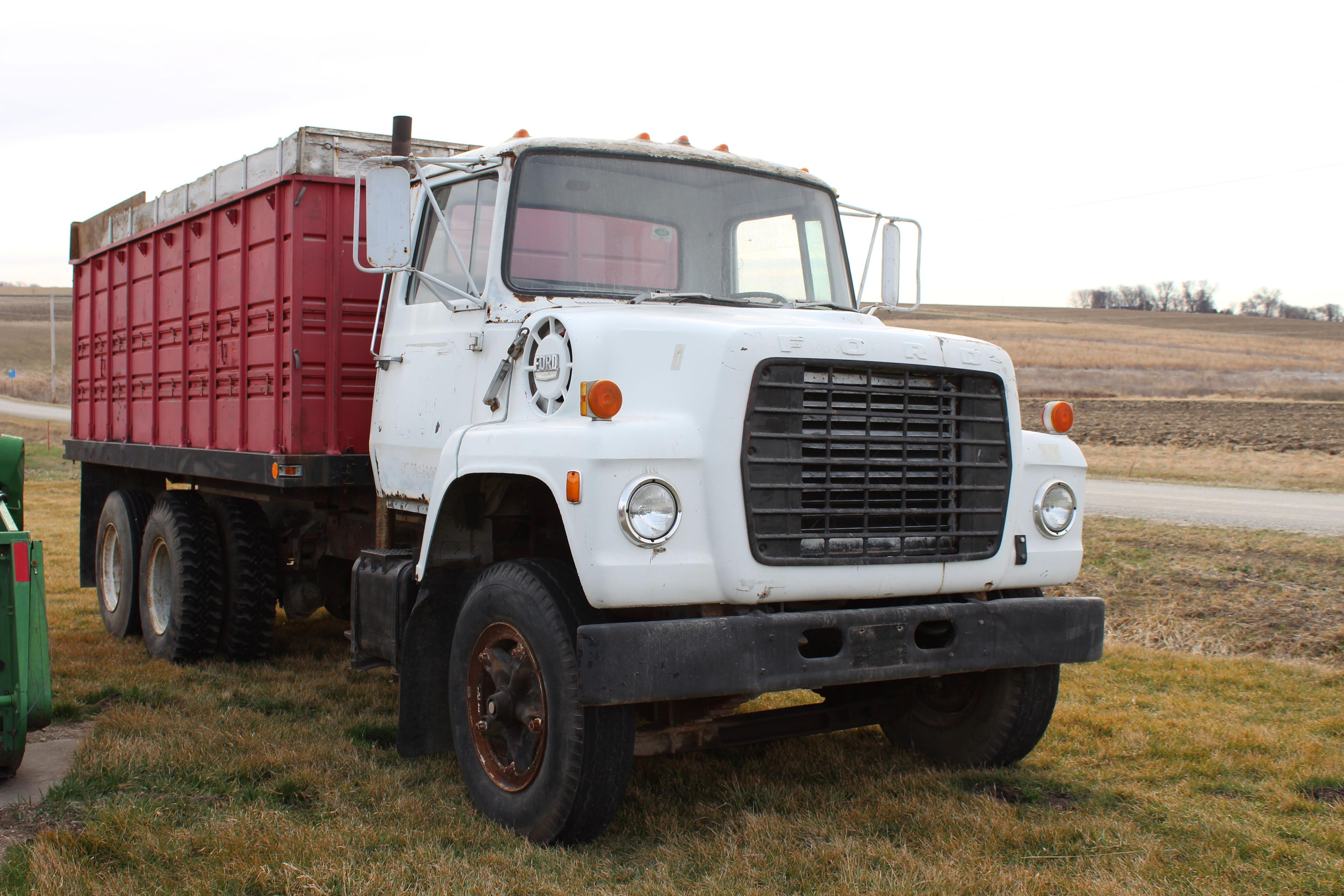 1973 FORD 8000 Grain truck