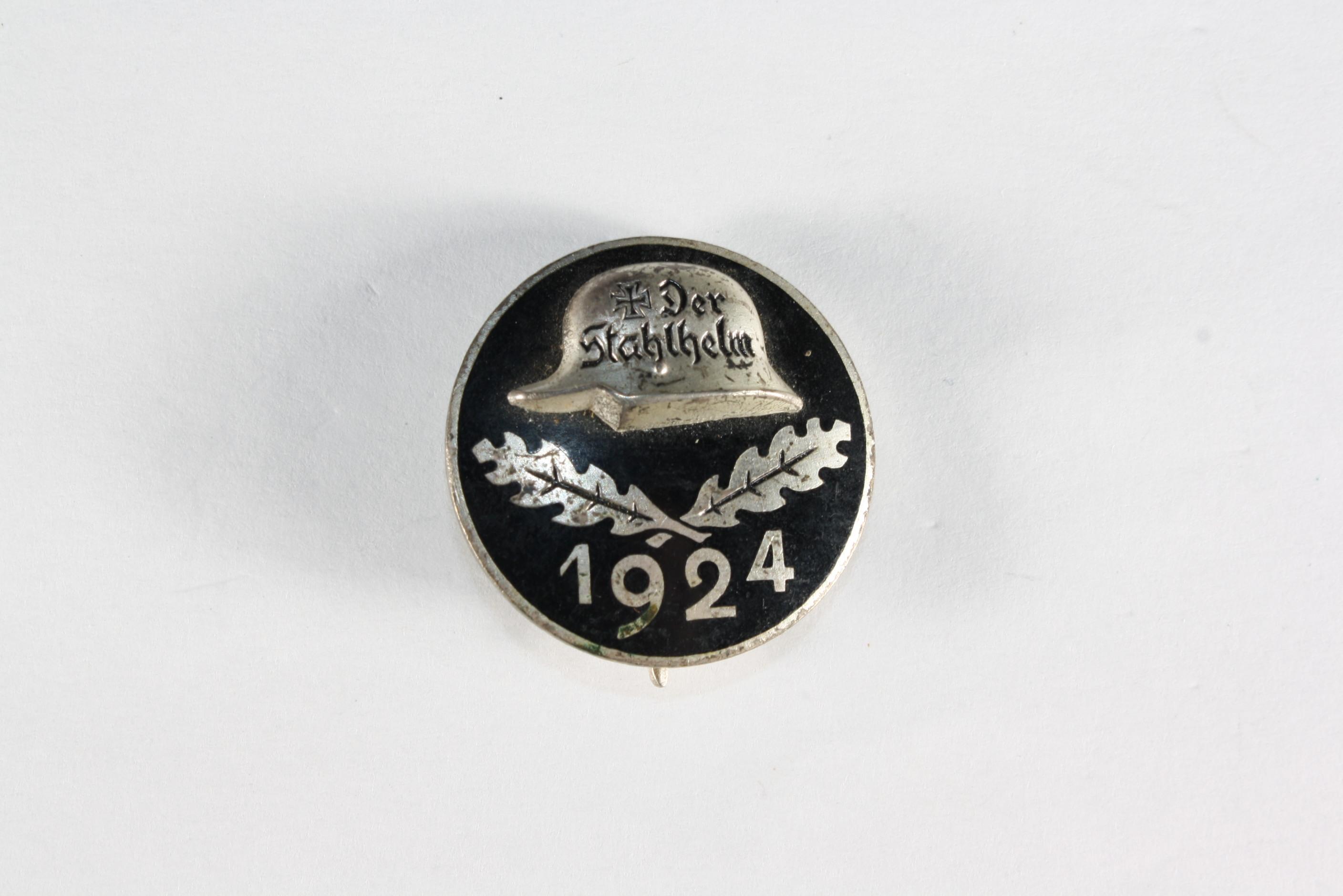 German 1924 Stahlhelm membership pin.