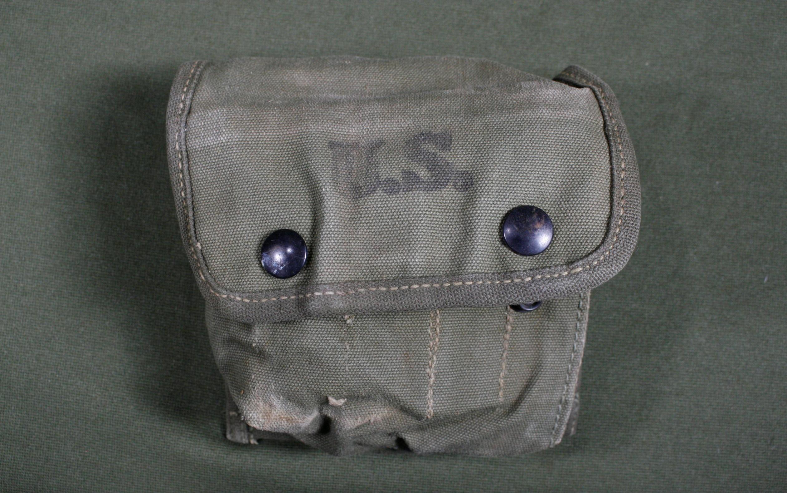 WWII U.S. M-2 first aid kit pouch - 1944