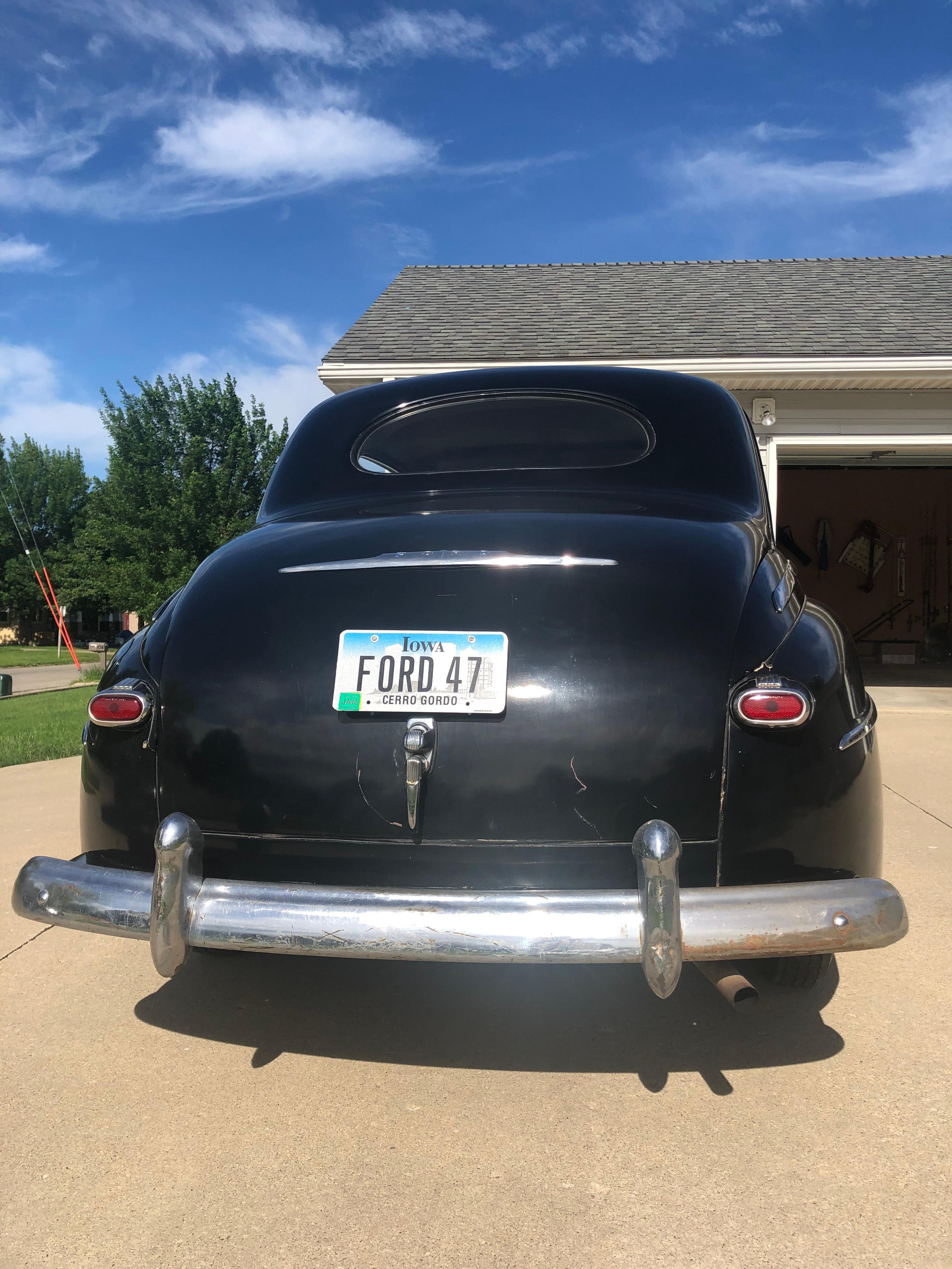 1947 Ford Super Deluxe 2dr Coupe