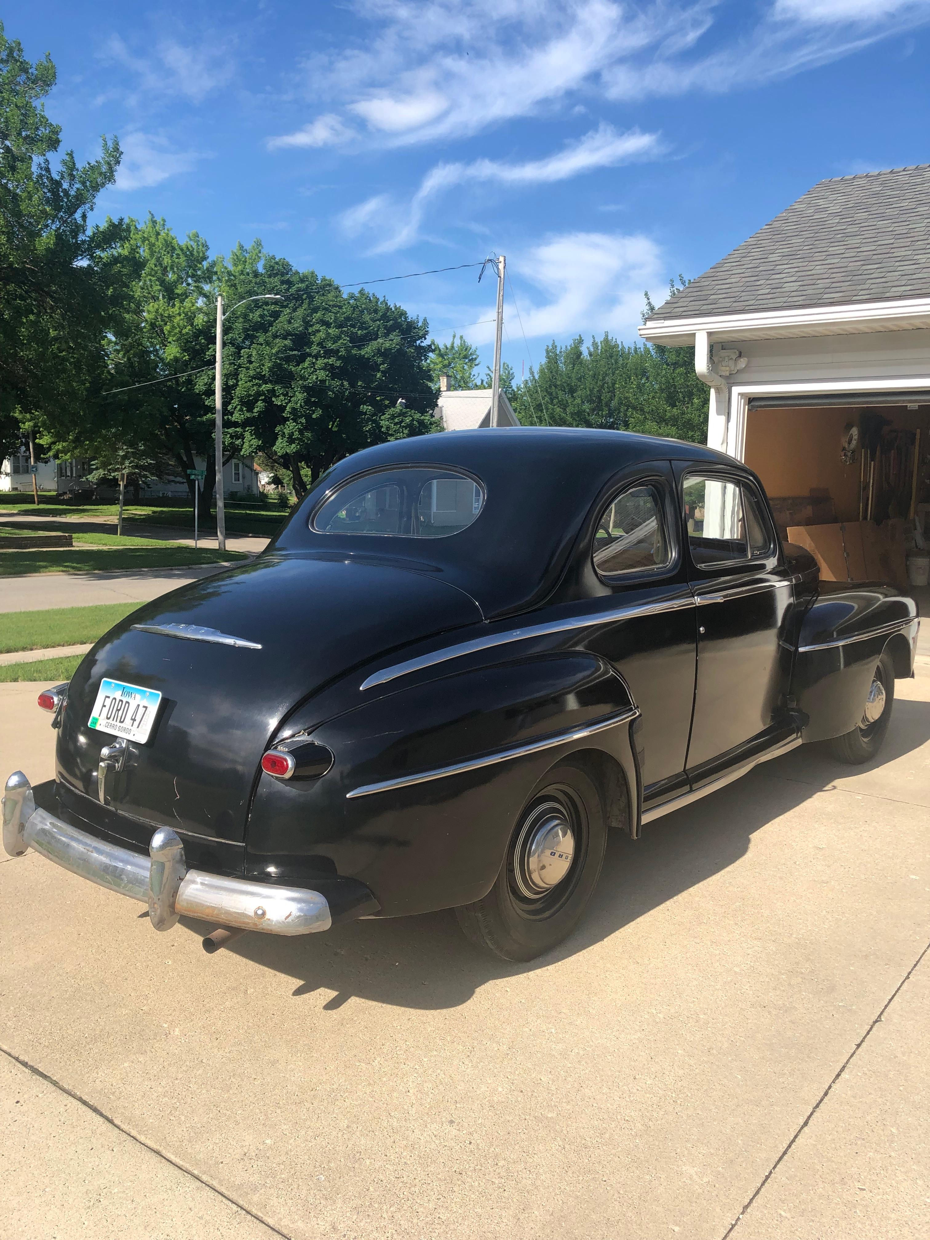 1947 Ford Super Deluxe 2dr Coupe