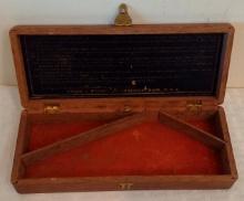 Smith & Wesson Revolver Pistol Wooden Hinged Box Case w/ Inner Label 3 Compartments Springfield Mass