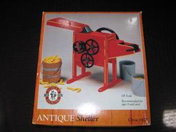 1/8 Scale Antique Corn Sheller, NIB