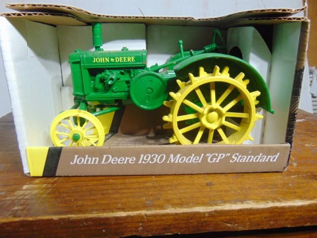 John Deere 1930 Model GP Standard Toy Tractor, NIB, 1/16 Scale