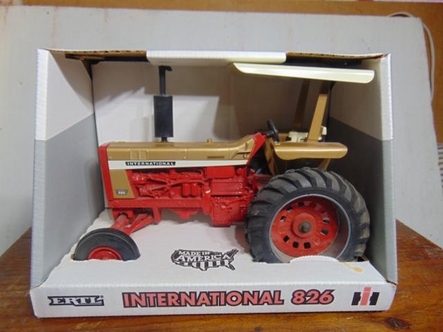 International 826 Gold Demonstarator, NIB, Toy Tractor, 1/16 Scale