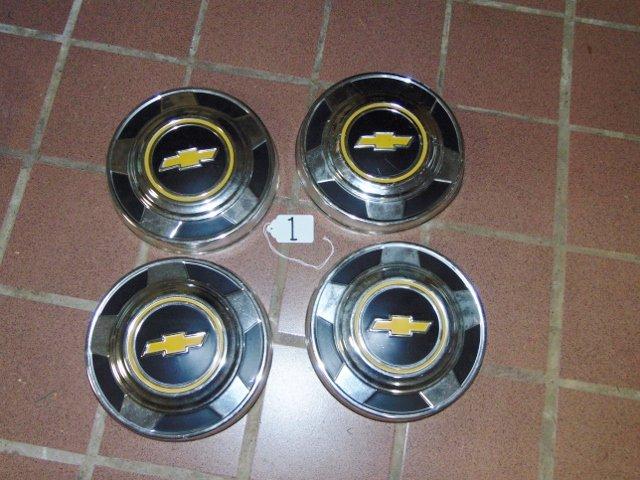 Set Of 4 Vtg 1970s Chevrolet Truck Hubcaps