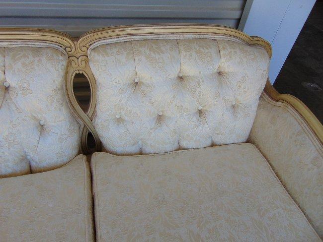 Very Nice French Provincial Sofa (local pick up only)