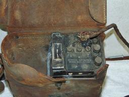 Vtg Signal Corps U. S. Army Field Telephone E E - 8 - A W/ Leather Case