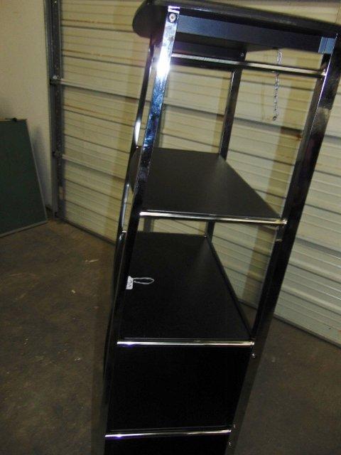 Very Nice Modern Display / Storage Shelf (local Pick Up Only )