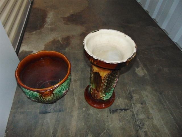 Vtg Ceramic Planter W/ Matching Ceramic Stand (LOCAL PICK UP ONLY)