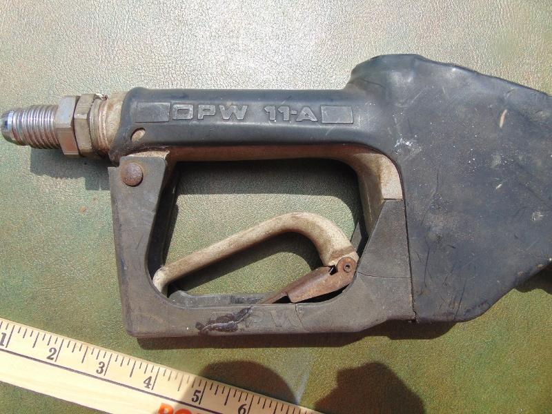 Vtg O P W 11 - A Gas Pump Nozzle