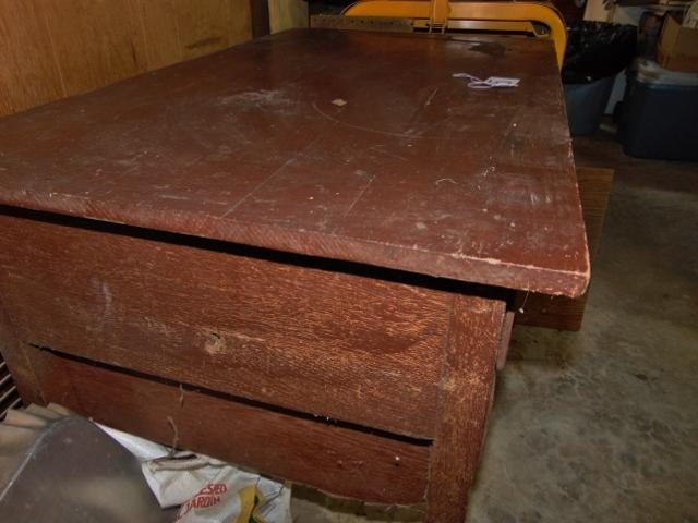 Vtg Solid Wood 4 Drawer Hall / Entry Table, Contents Not Included ( Local Pick Up Only )