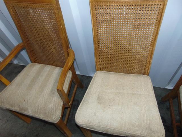 4 Vtg Solid Wood Dining Room Chairs, 1 With Arms ( Local Pick Up Only )