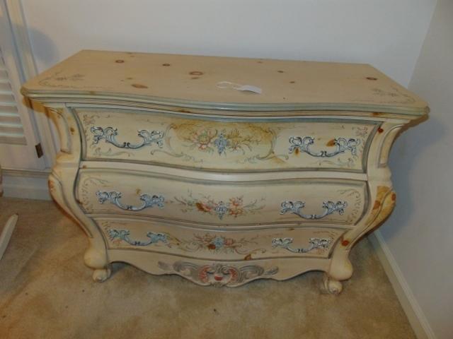 Very Nice Solid Knotty Pine Wood Chinoisserie Chest Of Drawers ( Local Pick Up Only )