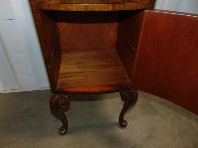 Vtg Mahogany Burl Wood W/ Burl Wood Inlay Fanned Front Queen Anne Telephone Table-LOCAL PICK UP ONLY