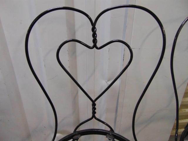 Set Of 4 Powder Coated Black French Bistro / Ice Cream Parlor Wrought Iron Chairs LOCAL PICK UP ONLY