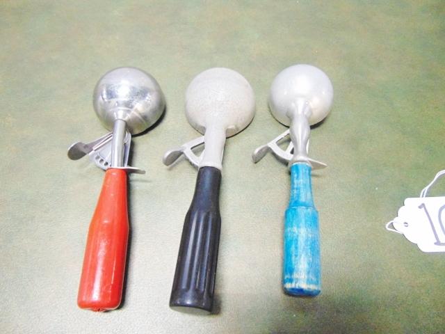 Lot Of 3 Vtg Working Ice Cream Scoops