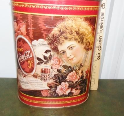 Metal Nostalgic Coca - Cola Trash Can