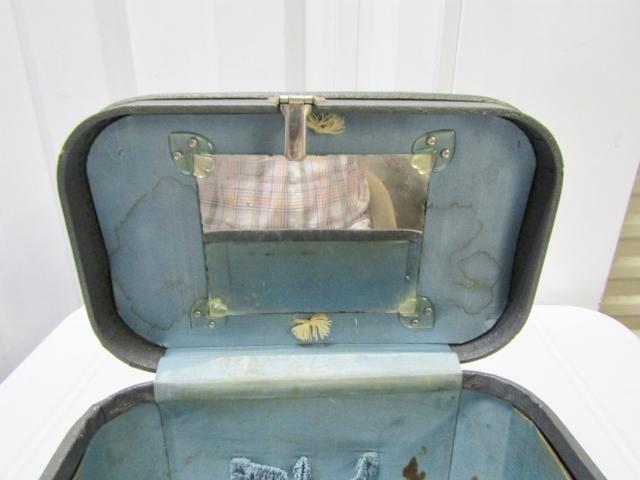 Vtg Train Case W/ Mirror