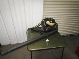 McCulloch Anti Vibration 32 Cc Backpack Gas Blower Model M B 3202 ( Local Pick Up Only )