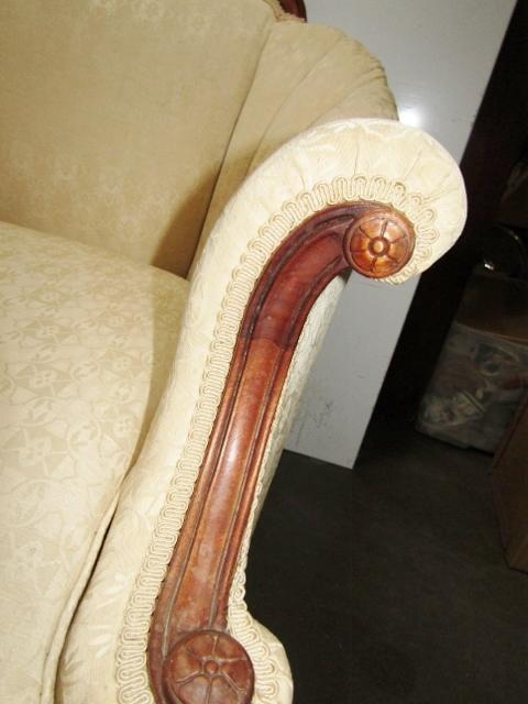 Vtg Victorian Style Oak Framed Love Seat ( Local Pick Up Only )