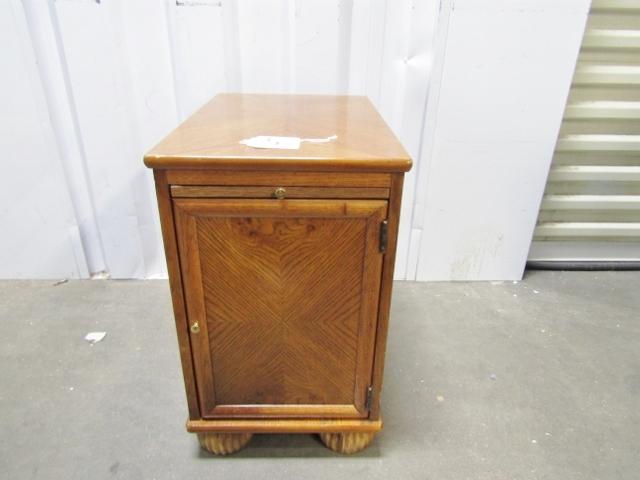 Vtg Solid Oak End Table By Lane ( Local Pick Up Only )