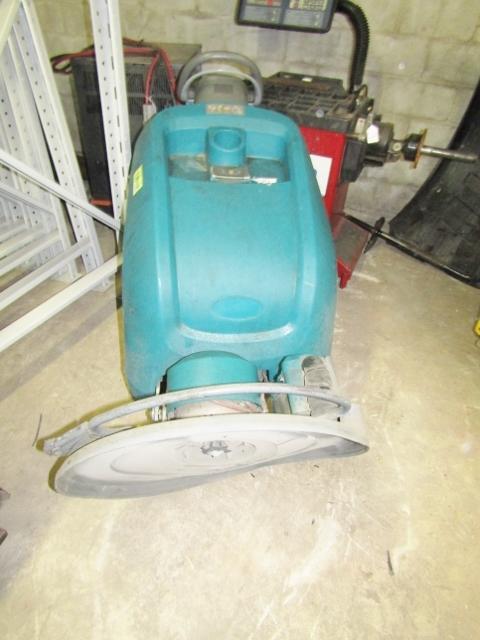 Tenant B7 27" Battery Powered Walk Behind Floor Scrubber(Local Pick Up Only)