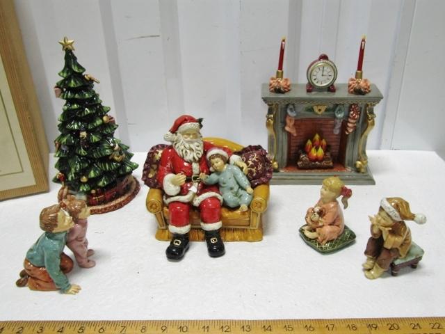 2002 Grandeur Noel Porcelain Santa Scene