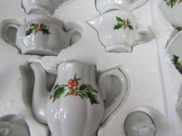 Christmas Holly Design Porcelain 25 Piece Mini Coffee Set