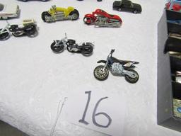 38 Vtg Die Cast Cars: Hot Wheels, Matchbox, Majisto, Lesney, Etc