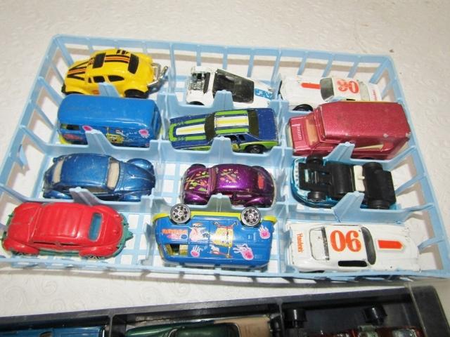 38 Vtg Die Cast Cars: Hot Wheels, Matchbox, Majisto, Lesney, Etc