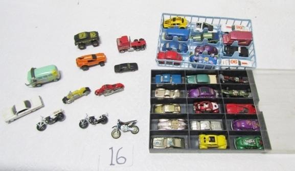 38 Vtg Die Cast Cars: Hot Wheels, Matchbox, Majisto, Lesney, Etc