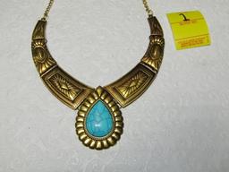 Gold Tone Fashion Jewelry Necklace W/ Matching Earrings