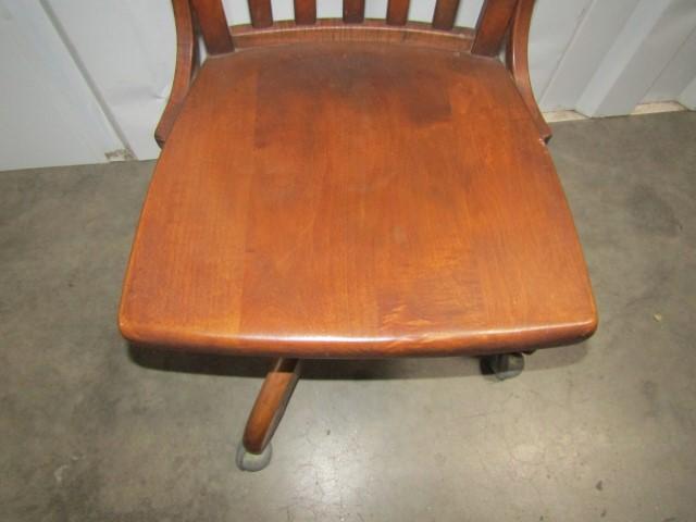 Vtg Solid Oak Office Chair On Rollers  (NO SHIPPING)