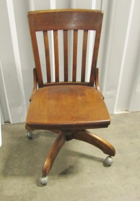 Vtg Solid Oak Office Chair On Rollers  (NO SHIPPING)