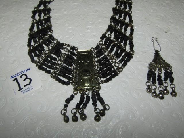 Silver Tone Matching Neckace And Earrings