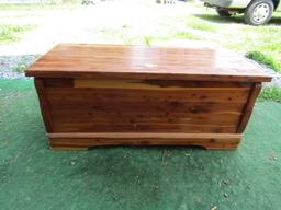 Vtg Murphy Cedar Chest W/ Key  (LOCAL PICK UP ONLY)