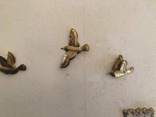 Vtg Home Interiors Wall Decor: 2 Wood Candle Holders And 3 Light Gold Tone Metal Birds