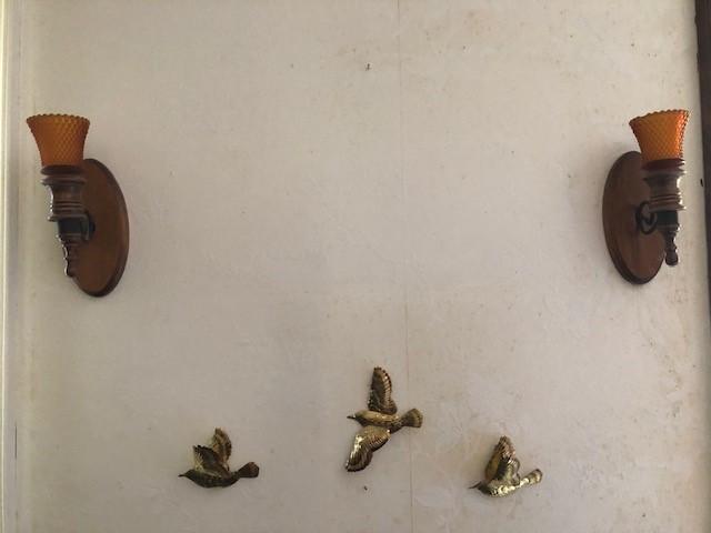 Vtg Home Interiors Wall Decor: 2 Wood Candle Holders And 3 Light Gold Tone Metal Birds