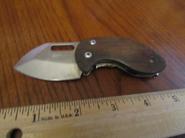 Mtech U S A Folding Stubby Pocket Knife M T - 1031 B R