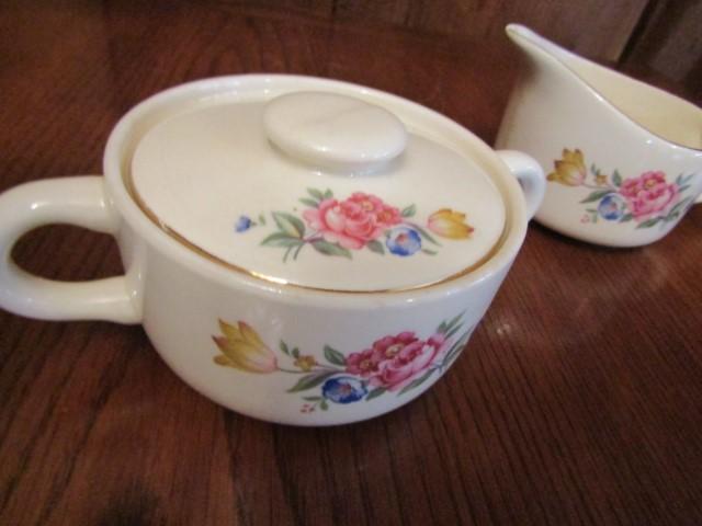 Vtg Porcelain Sugar Bowl And Creamer