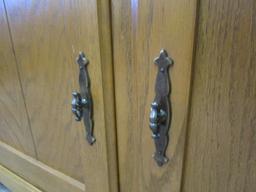 Oak Veneer China Hutch Cabinet w/ 2 Glass Hutch Doors, 2 Drawers, 2 Hutch Doors
