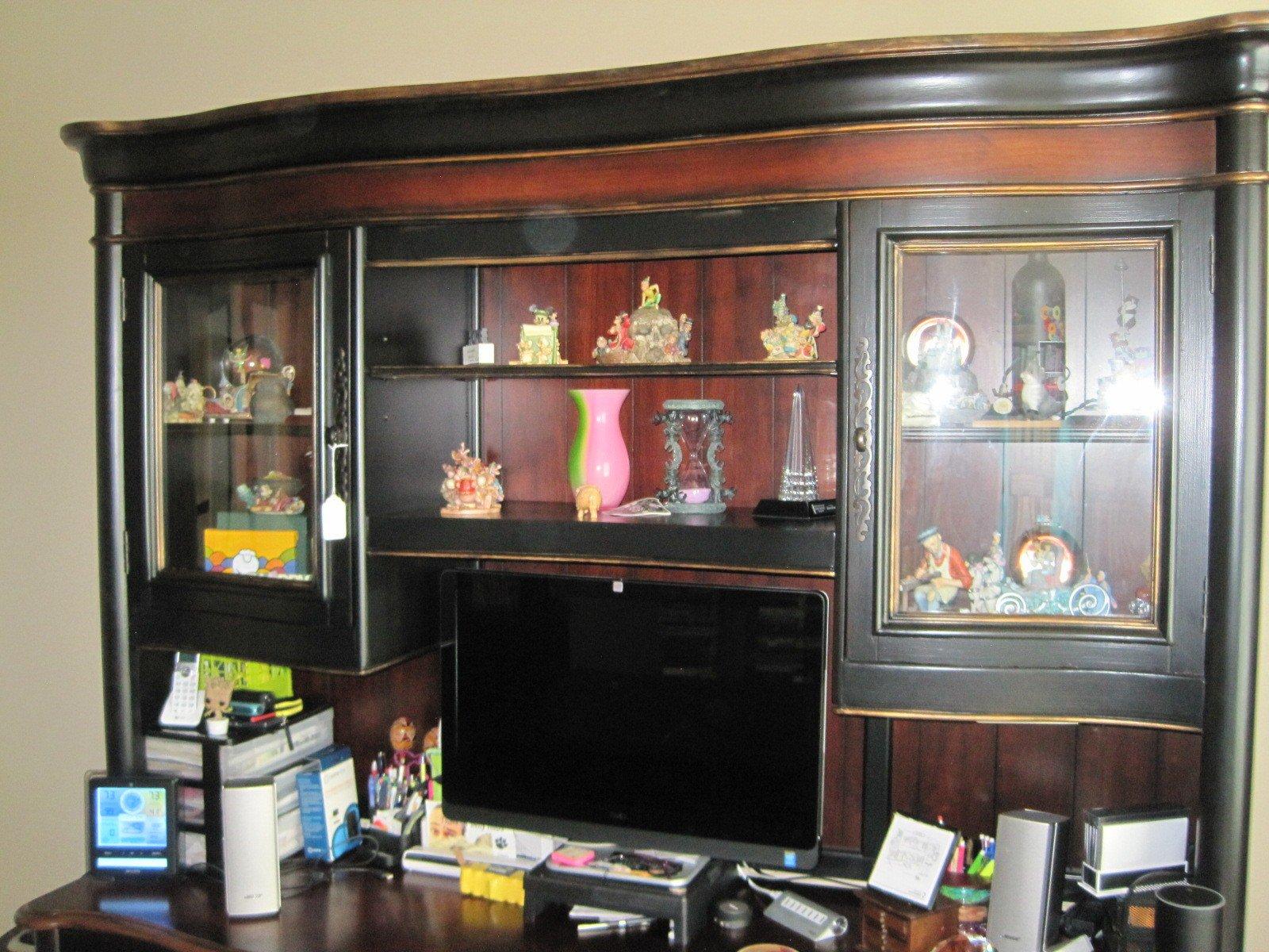 Hooker Furniture Preston Ridge Collection Cherry/Mahogany Finish Desk w/Lighted Hutch