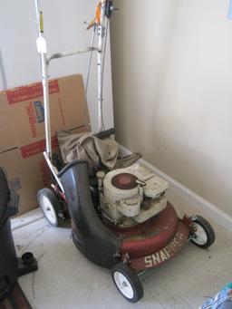 Snapper Push Mower w/Bag Attachment