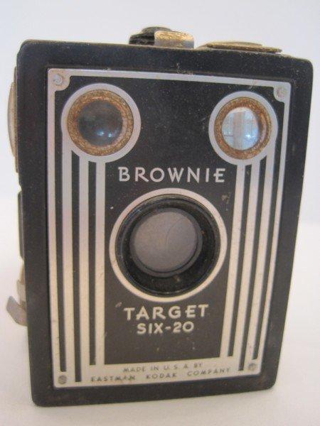 Vintage Eastman Kodak Co. Brownie Target Six-20 Box Roll Film Camera