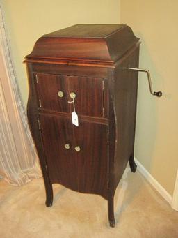 Antique 1910's Victor Victrola Mahogany Floor Phonograph Hand Wind Crank Record Player