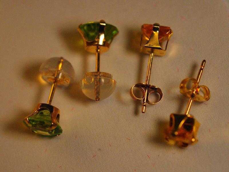 2 Pairs - 10kt Gold Citrine & Peridot Stud Earrings