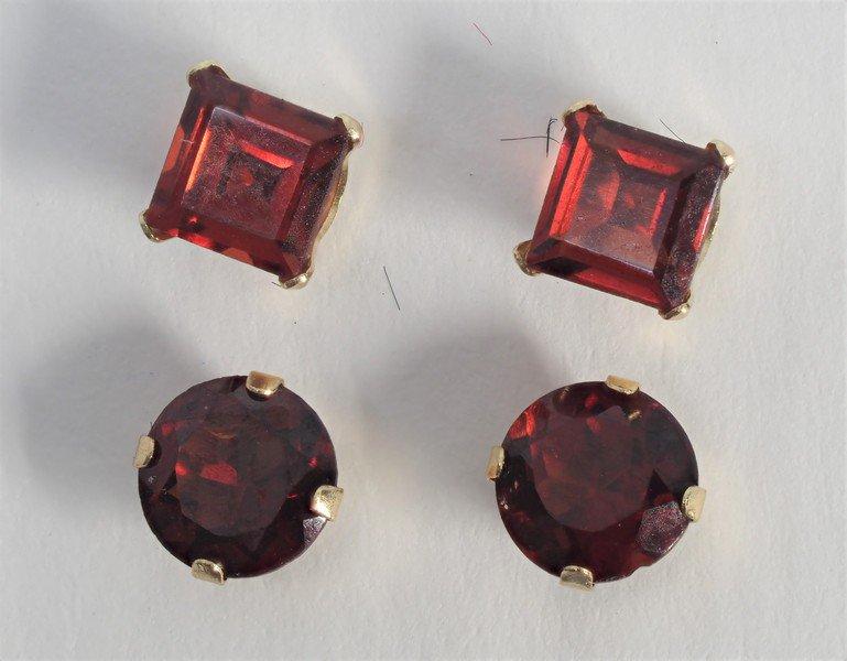 Lot - 2 10kt Yellow Gold Garnet Earrings