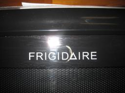 Black Frigidaire Microwave w/ Sensor Cook