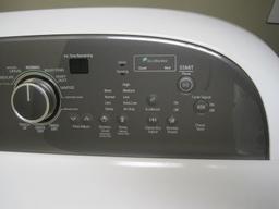 White Whirlpool Cabrio Platinum Eco Monitor Electric Dryer